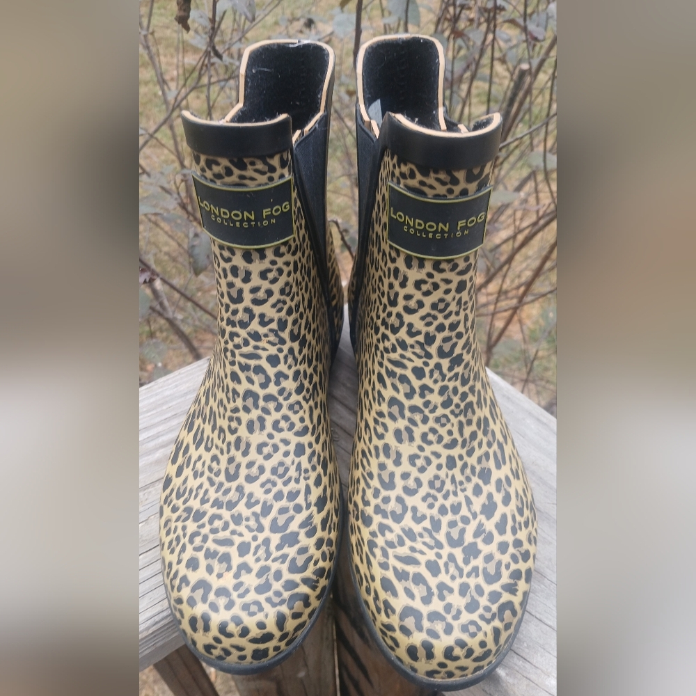 London Fog Piccadilly Women's Waterproof Rain Boots in Leopard size 6M